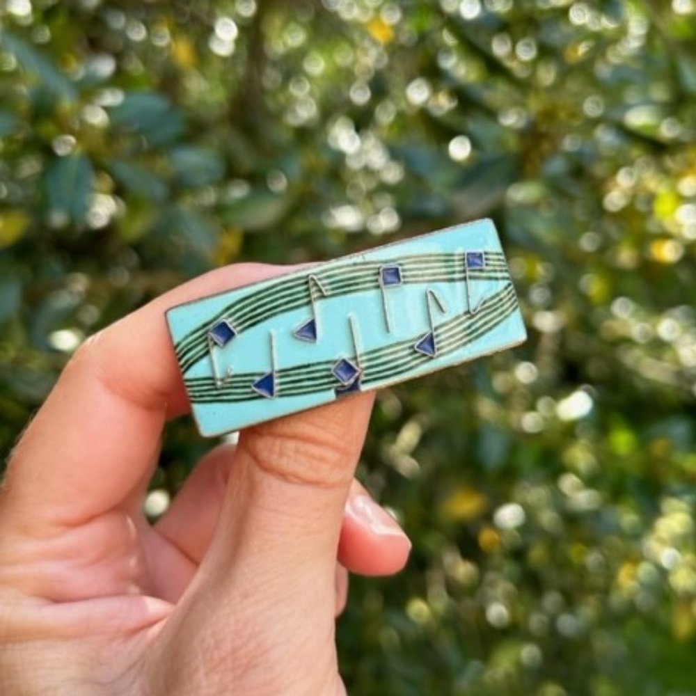 VTG PEG BOARTS Copper Enamel Musical Notes BROOCH